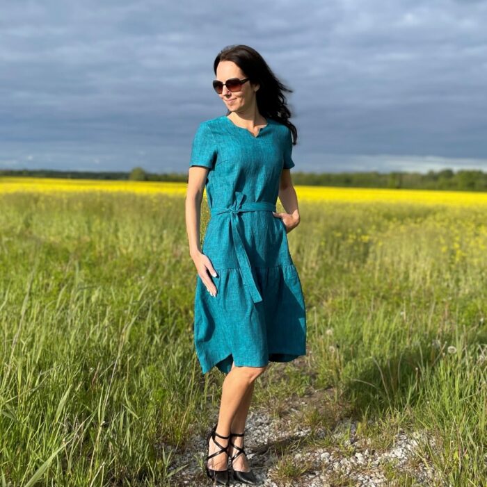 Rohekassinine kleit satsiga, 100% linane Rohekassinine kleit satsiga, 100% linane - Image 1