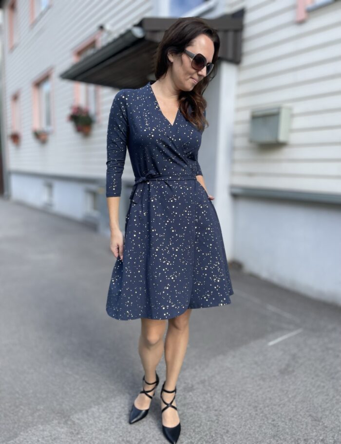 Wrapped Dress Navy Blue With Golden Glitter - Image 4