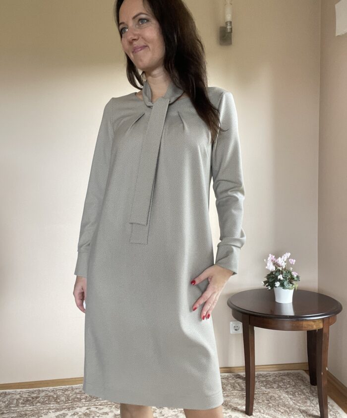 Kreemikas kleit vööga - Image 3