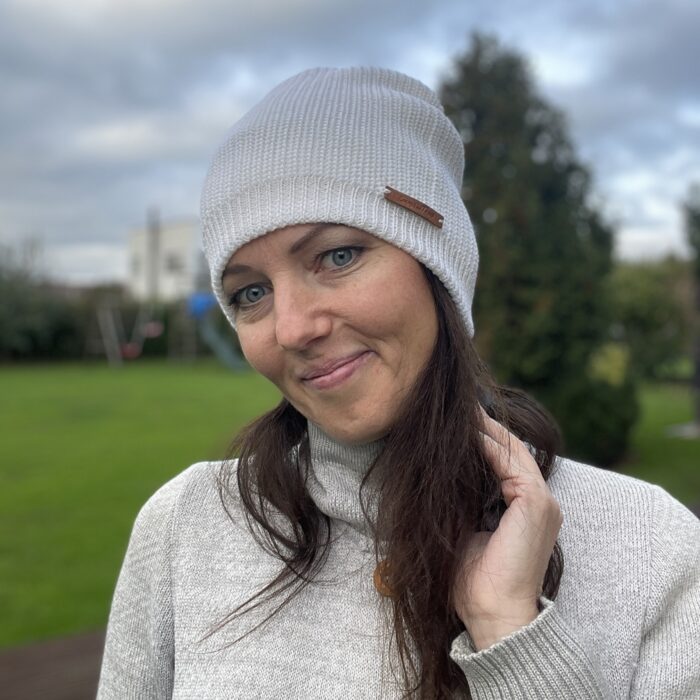 Valge Baggy müts, 100% meriinovill - Image 1