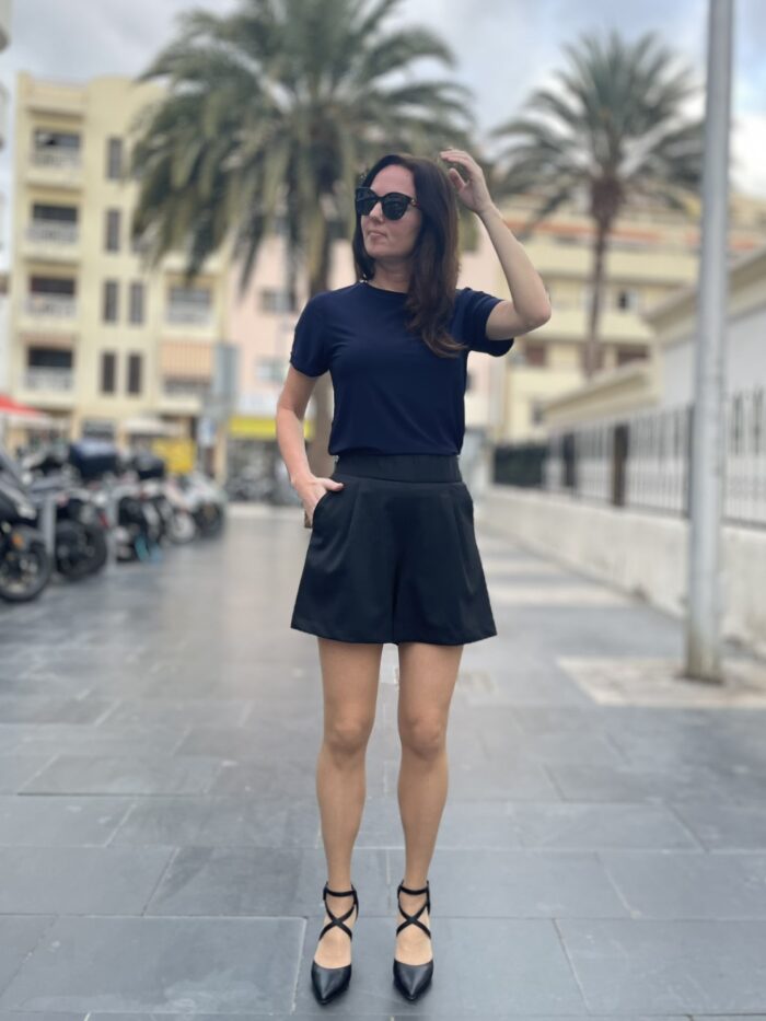 Mustad peenvillased lühikesed püksid - Image 3