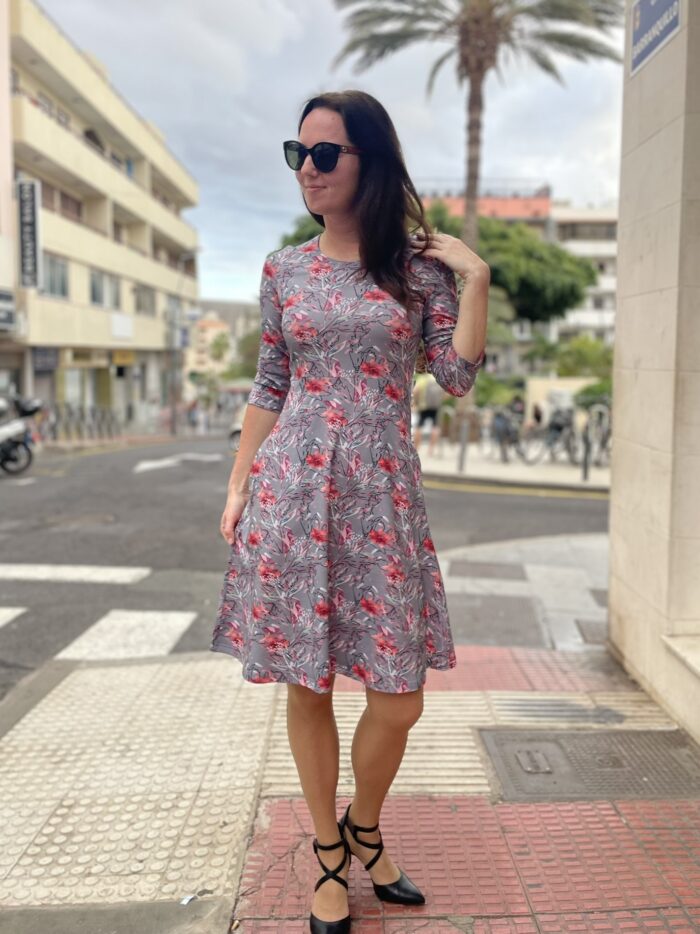 Hall kleit lilledega Hall kleit lilledega - Image 1