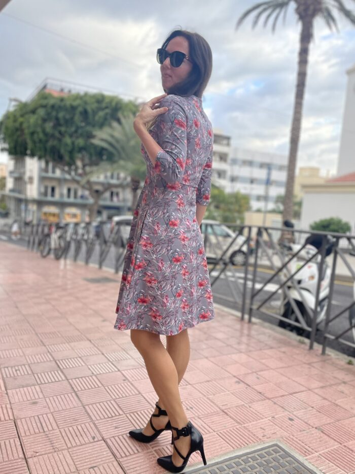 Hall kleit lilledega - Image 3