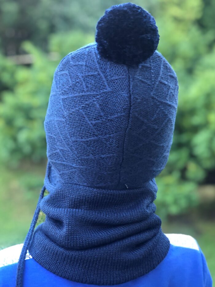 Tumesinine müts tuti ja paeltega, 100% meriinovill Navy Blue Hat, 100% Merino Wool - Image 3