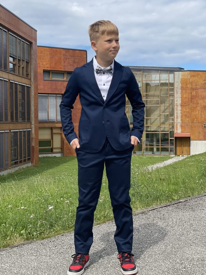 Tumesinised kerge läikega püksid Tumesinised kerge läikega püksid - Image 1