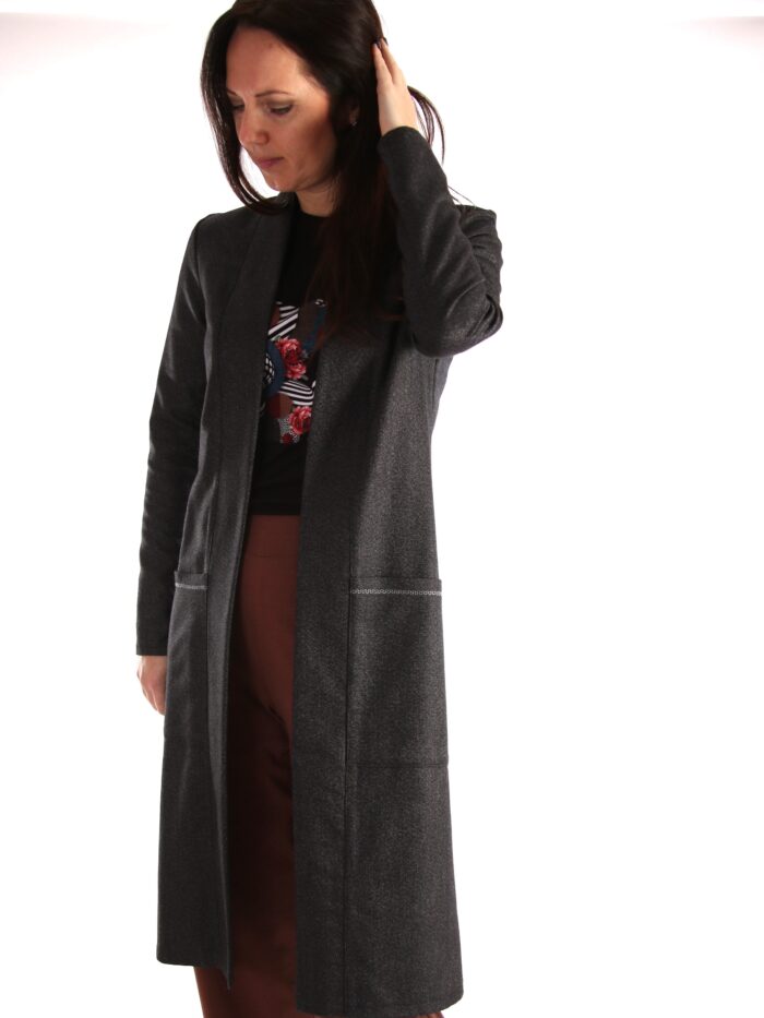 Hallikasmust kardigan - Image 4