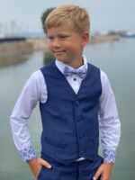 Valge triiksärk, tumesiniste ornamendi detailidega - Image 3