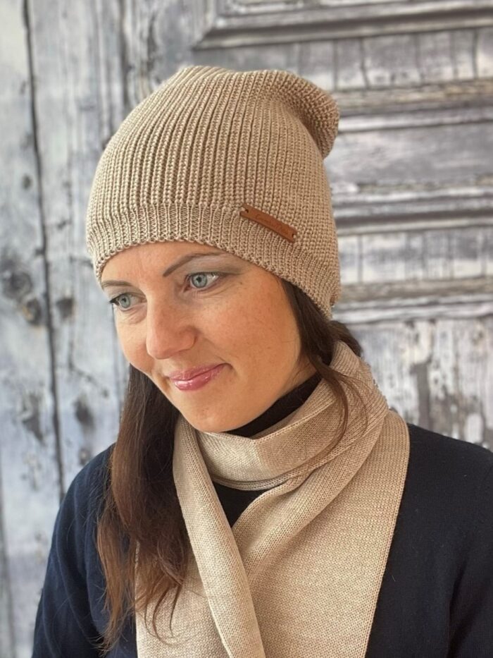 Beige Baggy Hat, 100% Merino Wool - Image 2