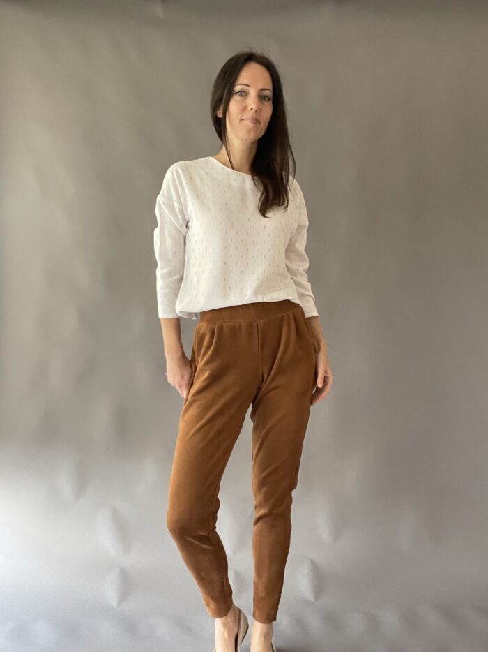 Kaamelikarva kunstnahast püksid - Image 4