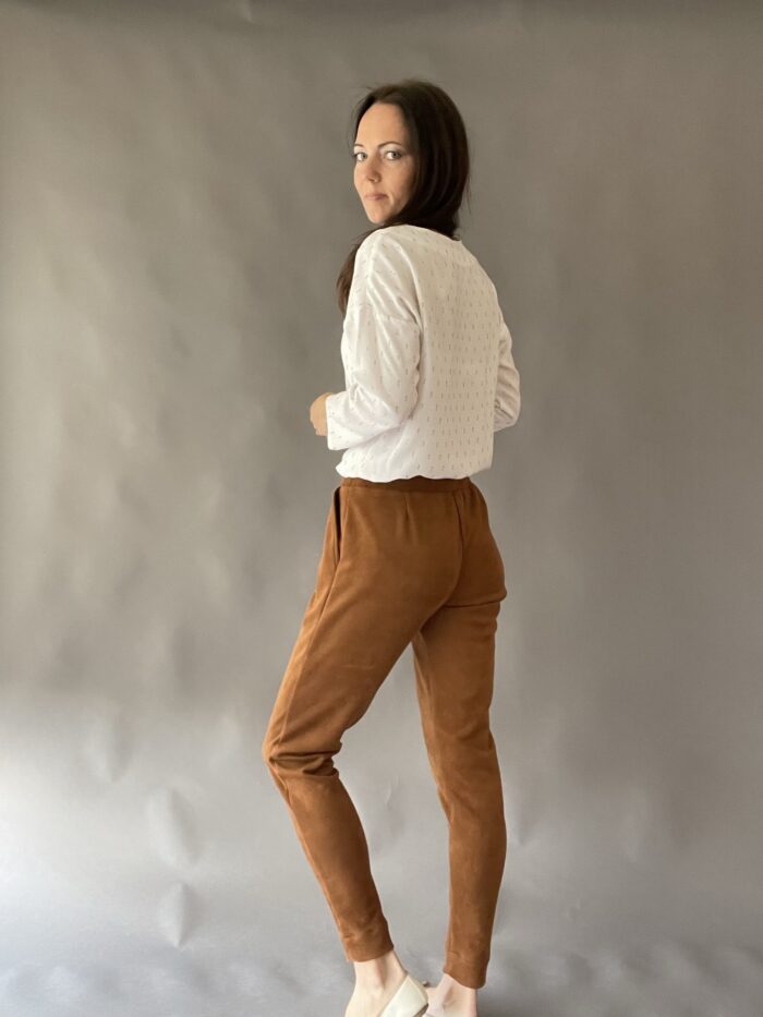 Kaamelikarva kunstnahast püksid - Image 3