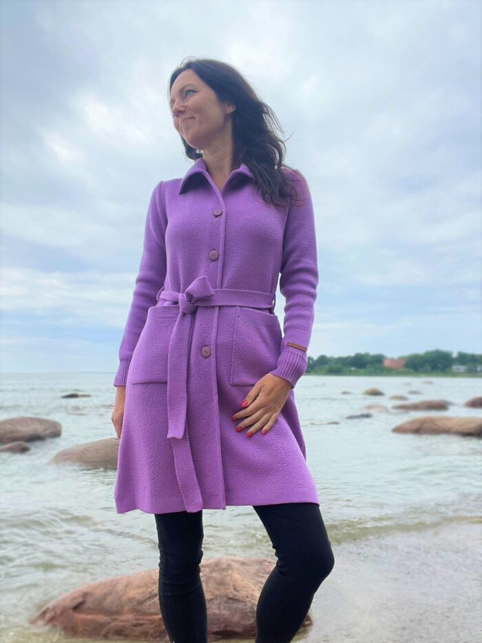 Violetne kardigan, 100% meriinovill Violetne kardigan, 100% meriinovill - Image 1