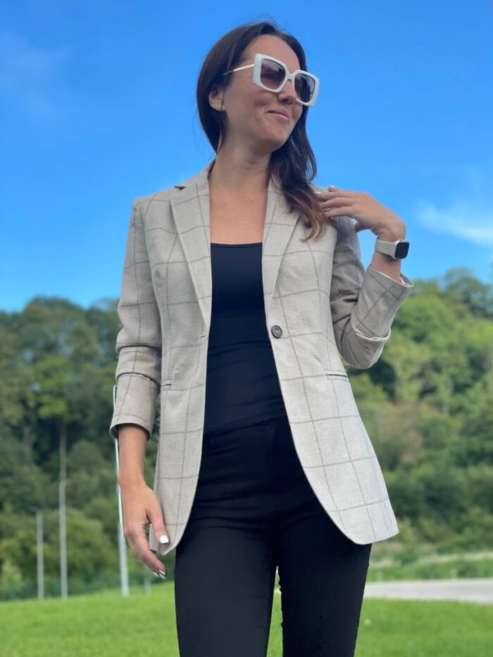 Creamy Luxurious Virgin Wool Jacket - Image 6