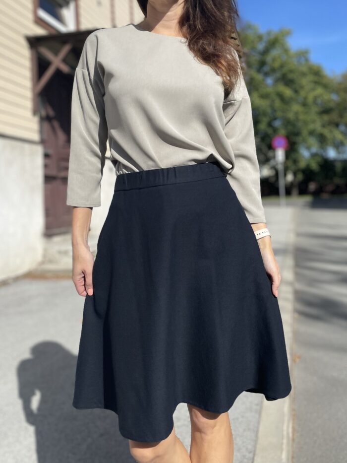 Black Skirt With Virgin Wool - Image 5