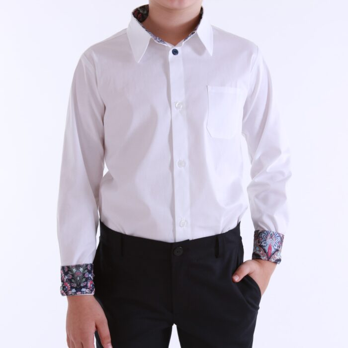 Valge triiksärk, siniste detailidega - Image 1