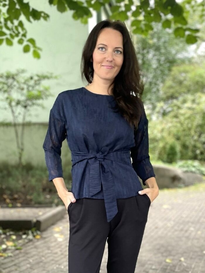 Sinine pluus õrna sädelusega - Image 1