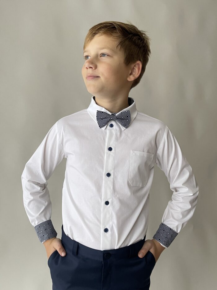 Bow Tie With Navy Blue Square Details - Image 2