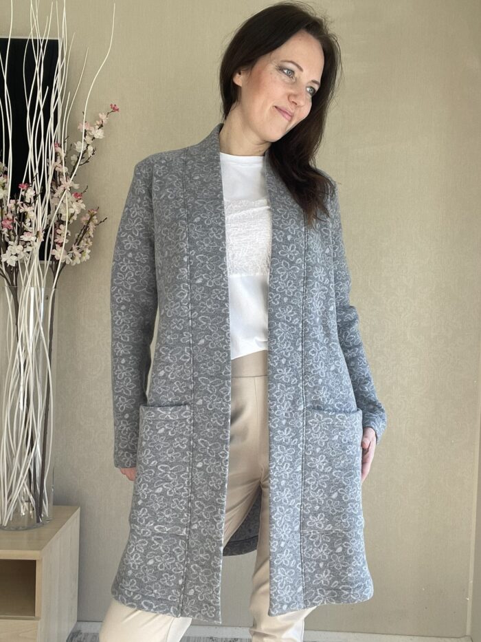 Hall lilledega kardigan, 100% meriinovill Hall lilledega kardigan, 100% meriinovill - Image 1