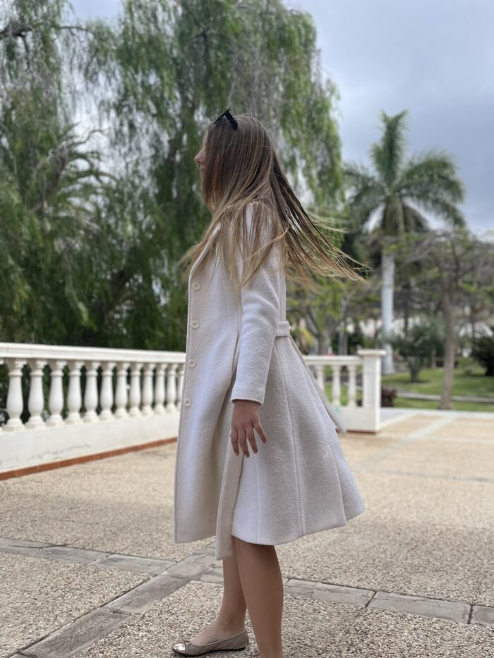 Naiste kreemikas mantel, 100% vill - Image 3