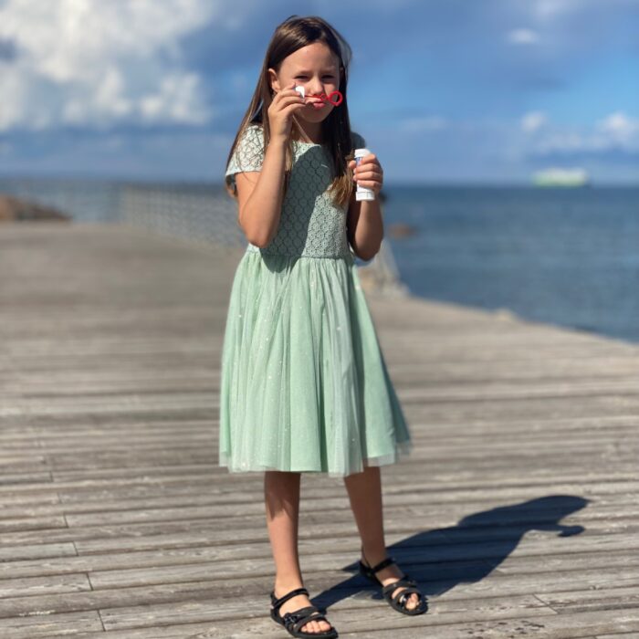 Roheline peokleit pitsi ja tülliga - Image 3