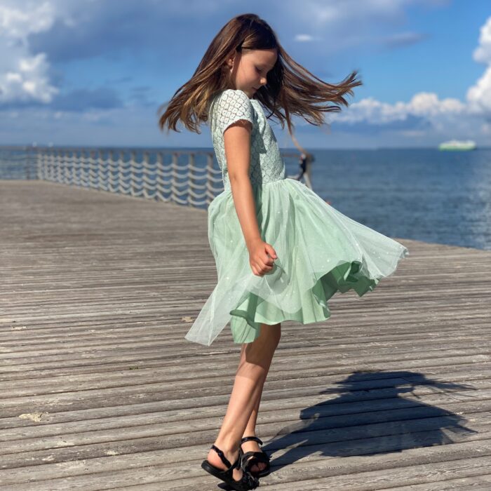 Roheline peokleit pitsi ja tülliga - Image 4