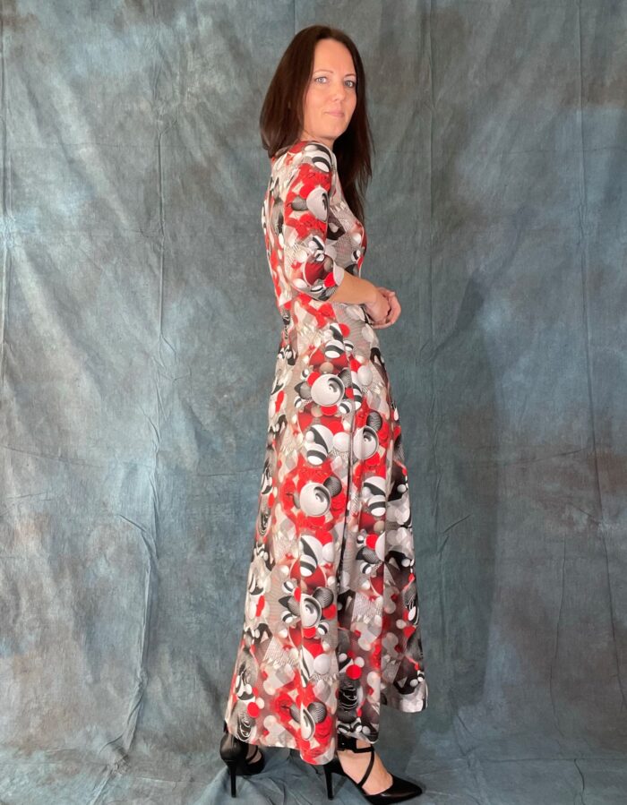 Maksikleit punane mustal - Image 2