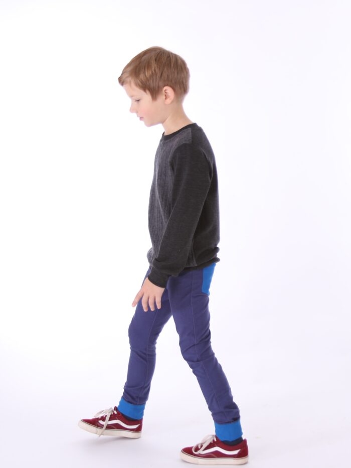 Sinised teksased helesiniste detailidega - Image 1