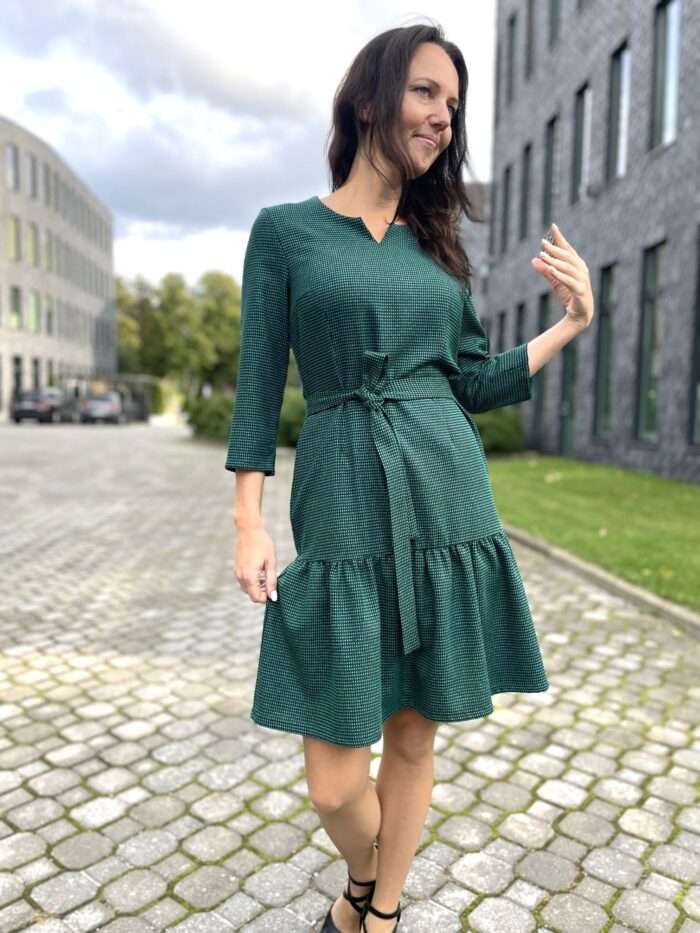 Peenvillane roheline kleit satsiga Virgin Wool Green Dress - Image 6