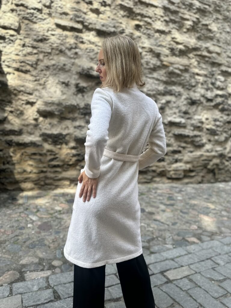 Creamy Cardigan, 100% Wool - Image 4