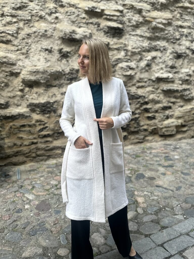 Creamy Cardigan, 100% Wool - Image 2
