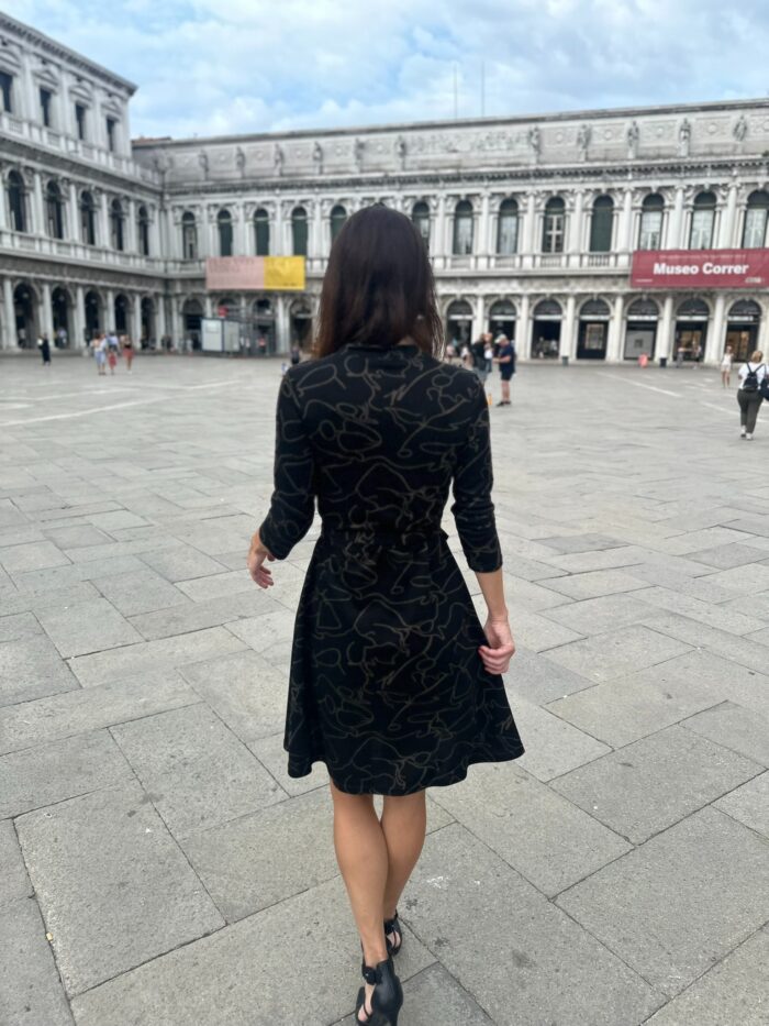 Wrapped Dress Black Graffity - Image 2