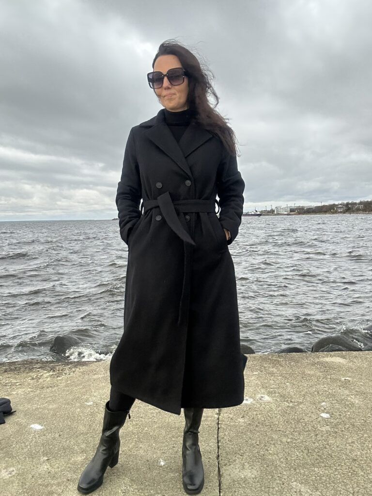Black Wintercoat Trench