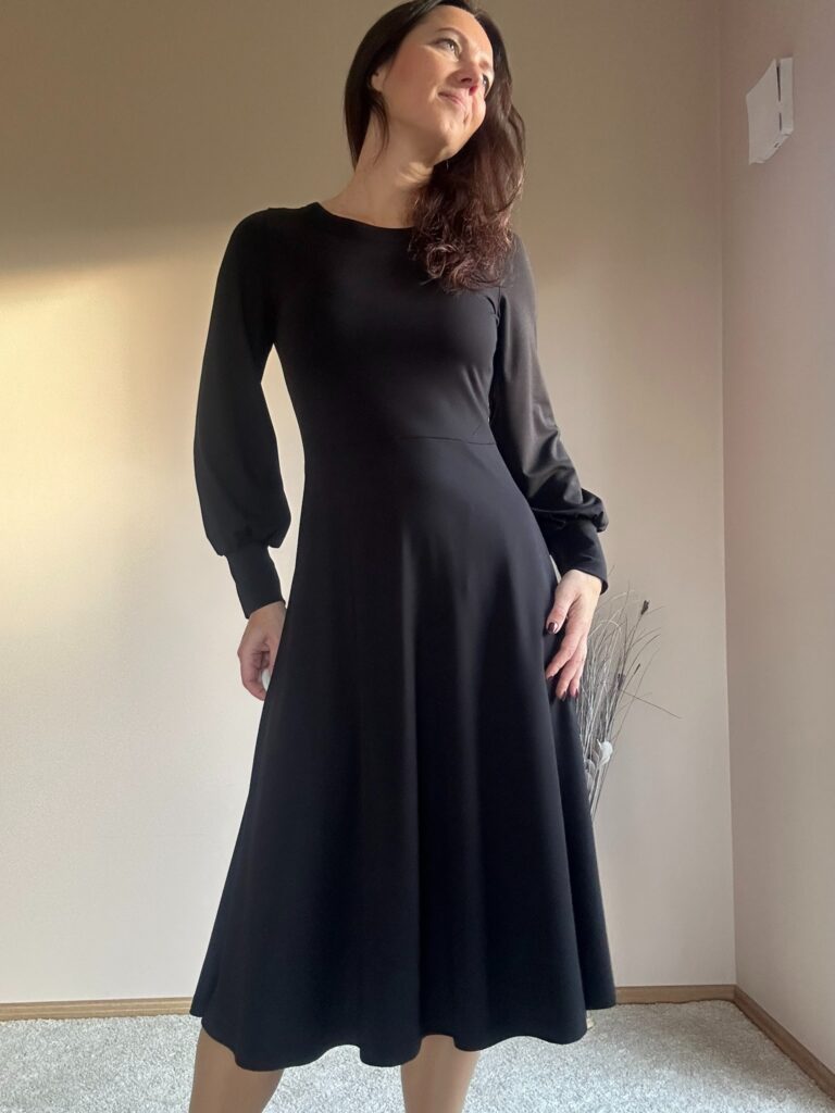 Black Dress - Image 6
