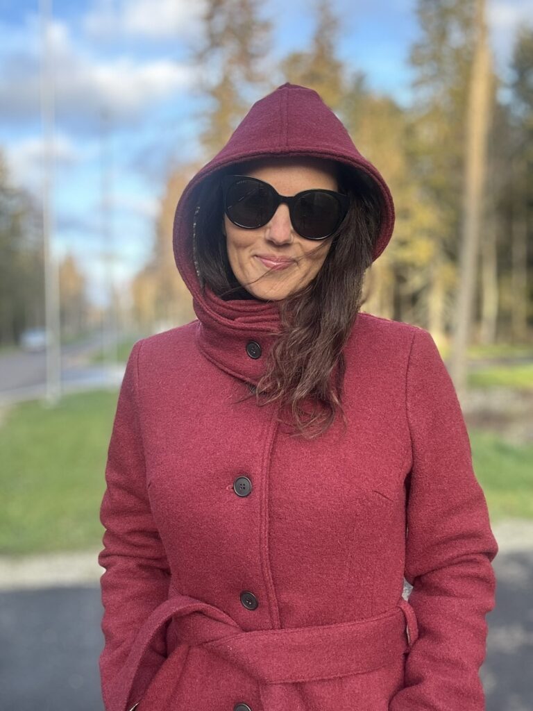 MADE TO ORDER! Wine Red Wintercoat - Image 5