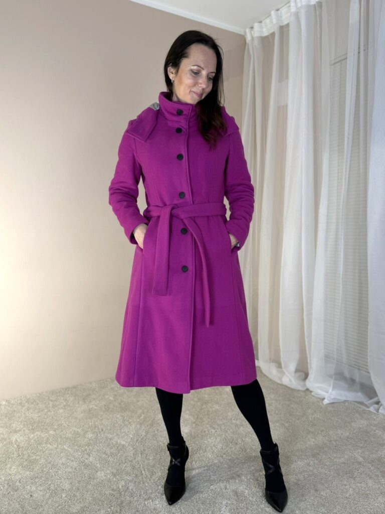 VALMIB TELLIMISEL! Fuksia talvemantel peenvilla ja kašmiiriga (vatiini ja eemaldatava kapuutsiga)