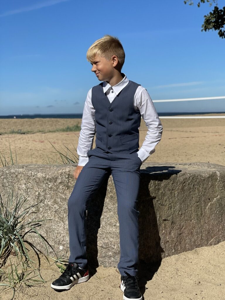 Blue Vest And Trousers With Virgin Wool