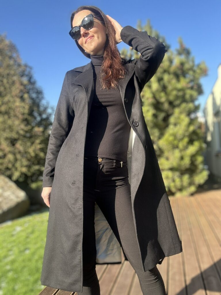 Black Coat, 80% Virgin Wool - Image 5