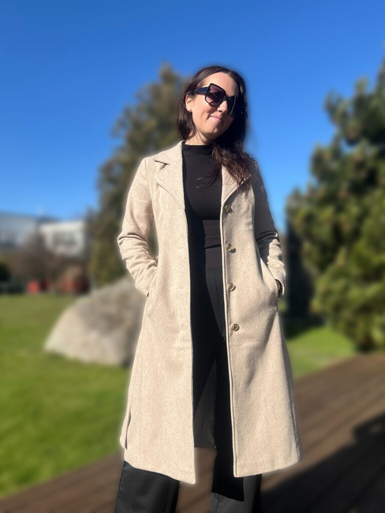 Camel Coat With Virgin Wool and Cashmere - Image 7