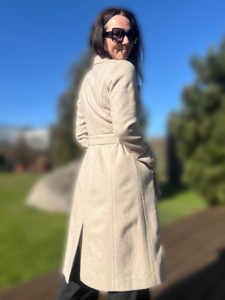 Camel Coat With Virgin Wool and Cashmere - Image 6