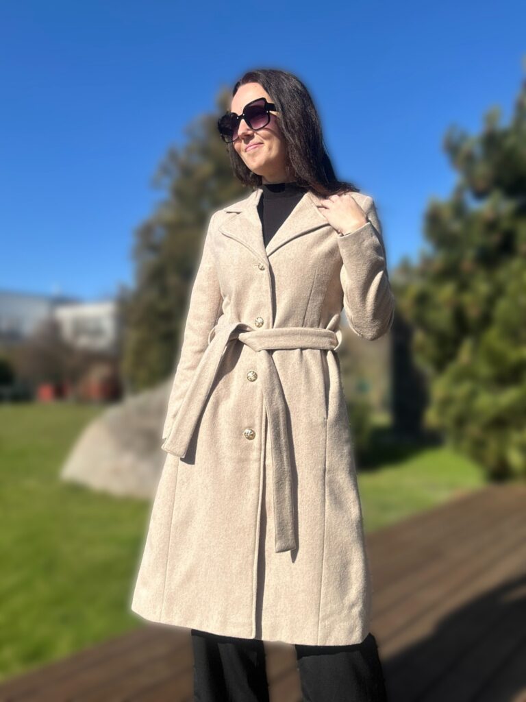 Camel Coat With Virgin Wool and Cashmere - Image 5