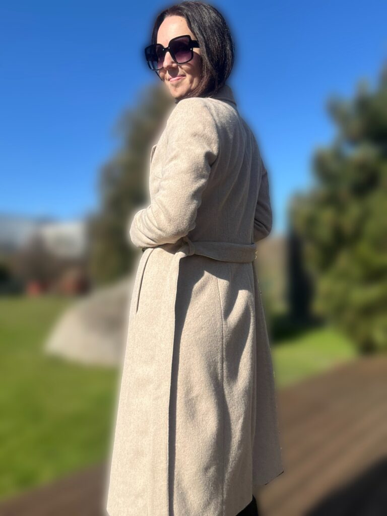 Camel Coat With Virgin Wool and Cashmere - Image 2