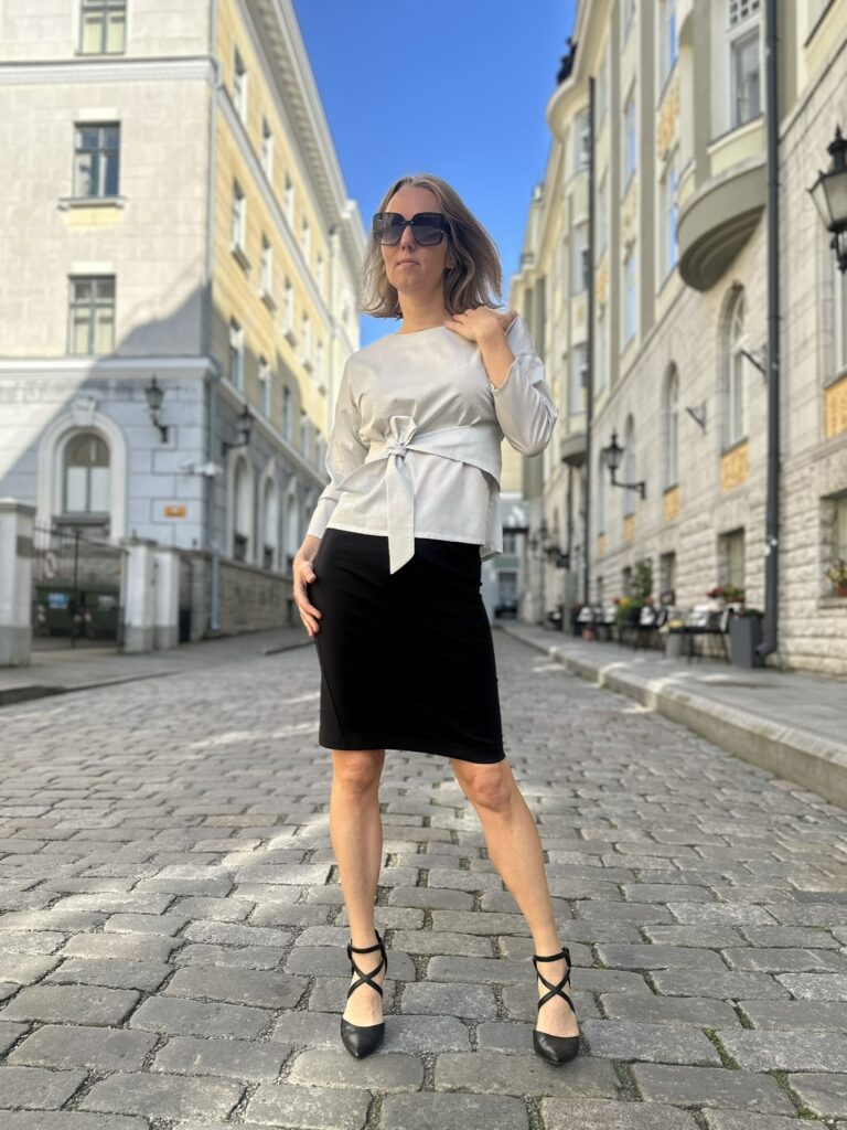 Light Gray Pepita Blouse - Image 3