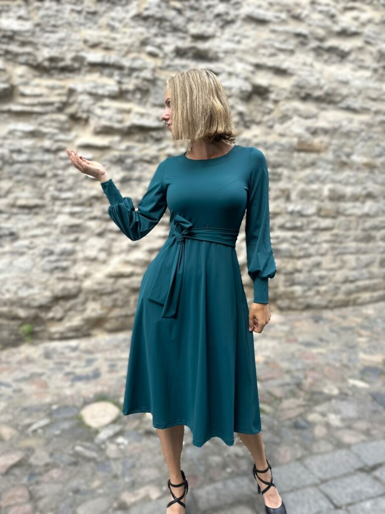 Green Dress - Image 7