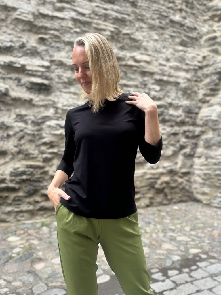 Must pluus luksuslikust kangast - Image 5