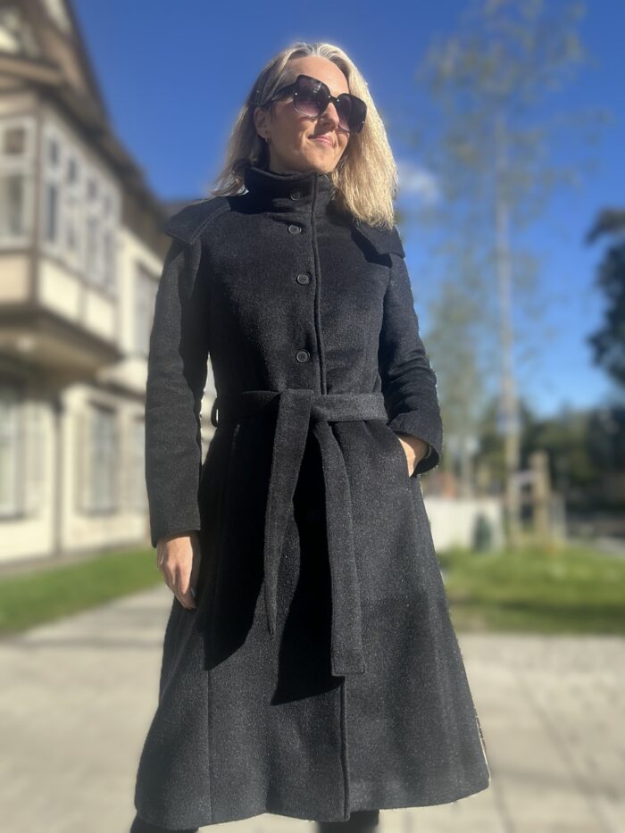 Bluish-Black Winter Coat with Virgin Wool and Mohair (with Padding and Detachable Hood) - Image 3