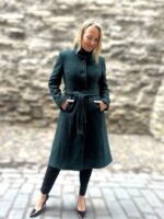 Tumeroheline talvemantel (vatiini ja eemaldatava kapuutsiga)