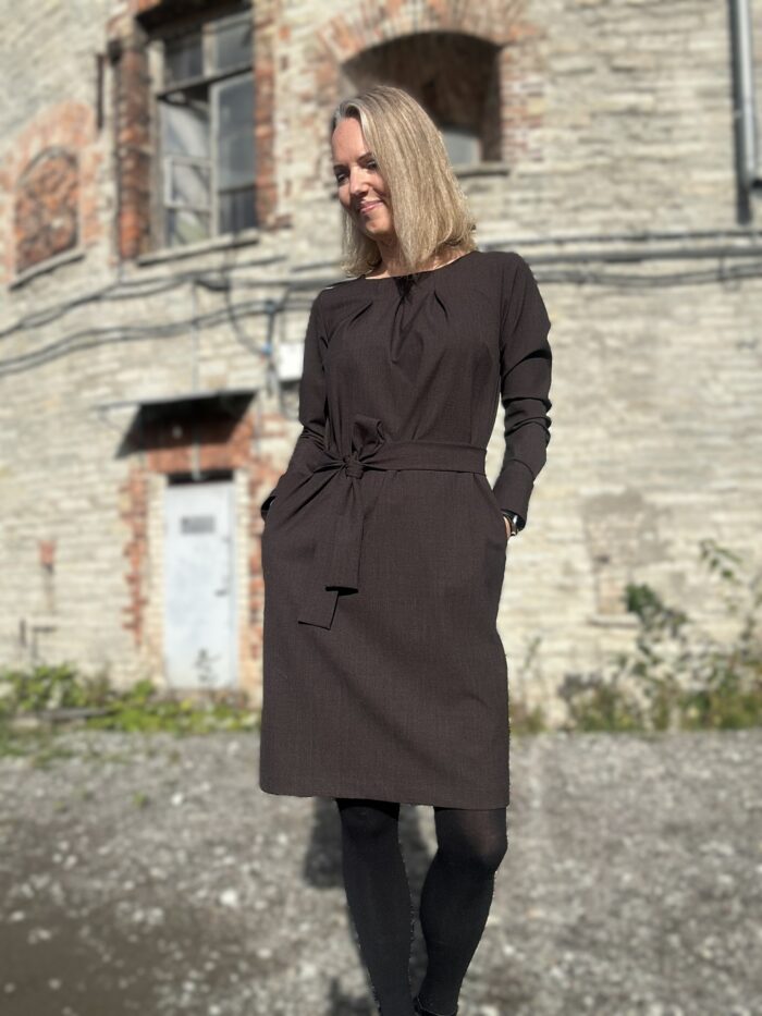 Brown Dress With A Belt - Image 5