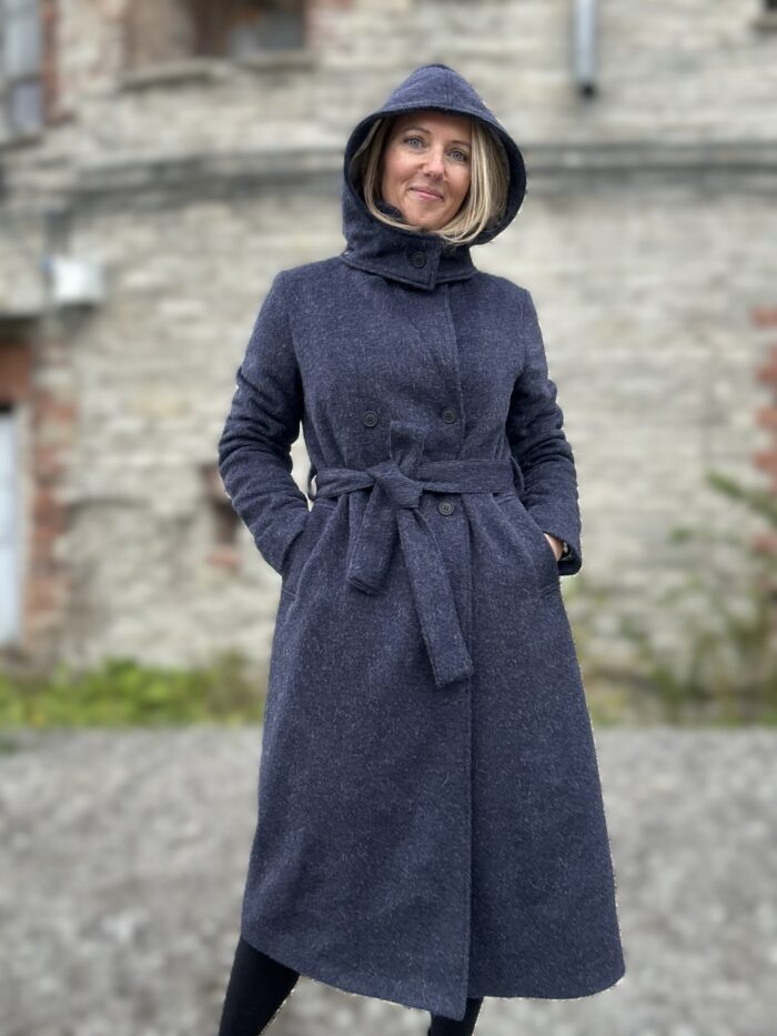 VALMIB TELLIMISEL! Tumesinine talvemantel Trench peenvilla ja mohääriga (vatiini ja eemaldatava kapuutsiga) - Image 1