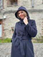 Tumesinine talvemantel Trench peenvilla ja mohääriga (vatiini ja eemaldatava kapuutsiga)