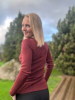 Bordoopunane kõrge kaelusega polo, 100% meriinovill - Image 2