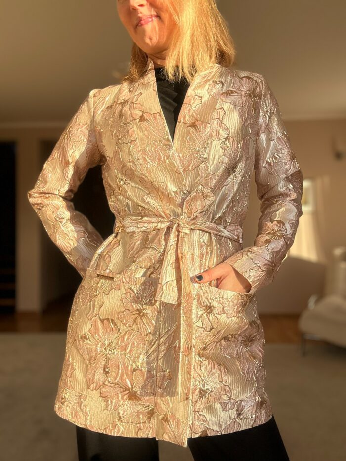 Cardigan With A Luxurious Sheen - Image 8